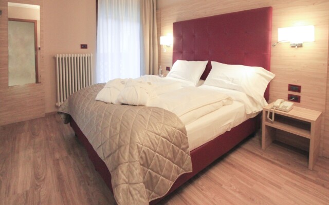 Tevini Dolomites Charming Hotel