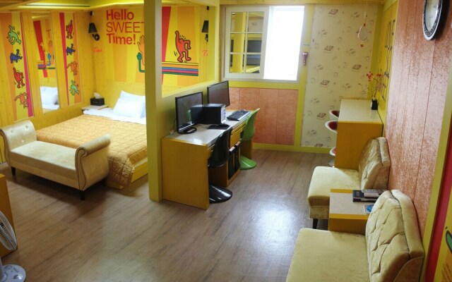 Time Motel