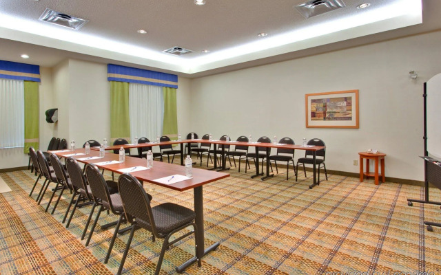 Holiday Inn Express Hotel & Suites Edmonton South by IHG