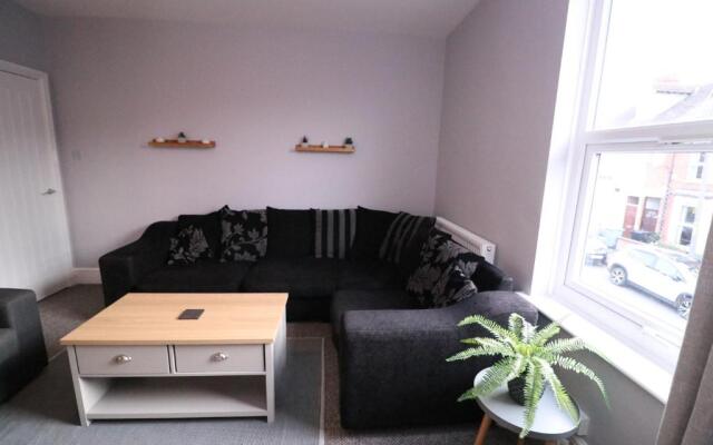 Amaya Five - Newly renovated - Very spacious - Sleeps 6 - Grantham