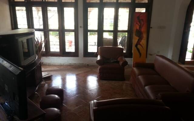 Hollywood Hostel