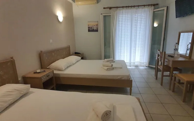 Artemis Hotel