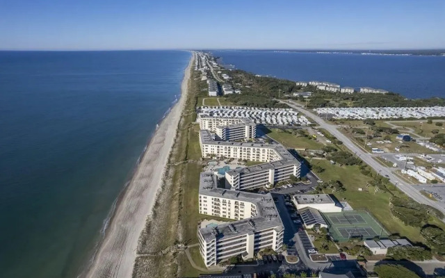 Summer Winds 231-b 3 Bedroom Condo by RedAwning