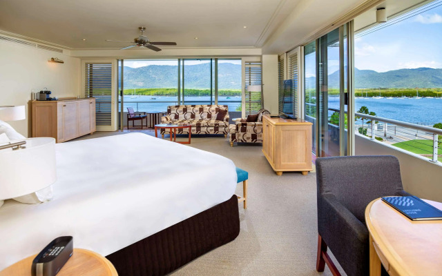 Pullman Reef Hotel Casino
