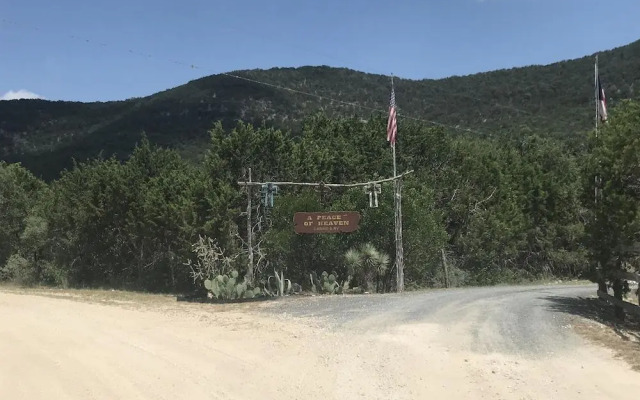 A Peace of Heaven Cabins