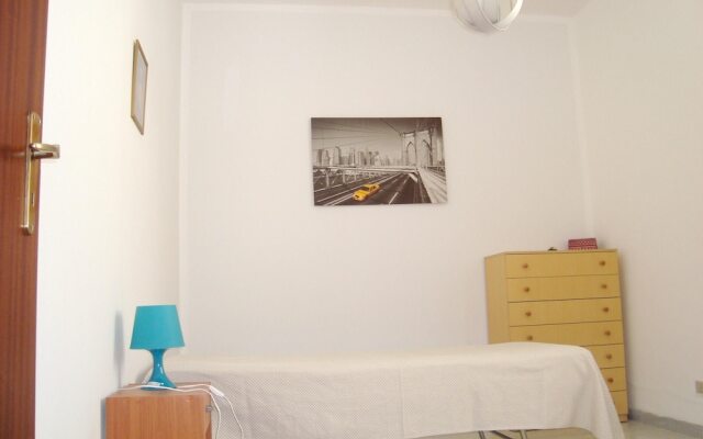 Apartment Lungomare Cristoforo Colombo - 3