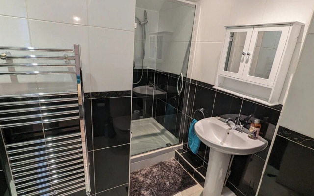 Stylish Studio, Central Bexhill, Home Comforts