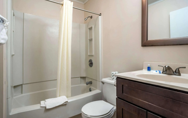 Rodeway Inn And Suites