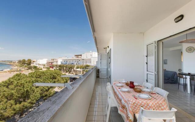 Porticciolo Apartment by BarbarHouse