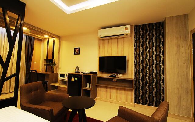 The Contrast i Hotel