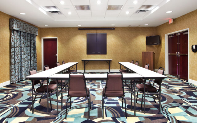 Holiday Inn Express Hotel & Suites, a Baton Rouge-Port Allen, an IHG Hotel