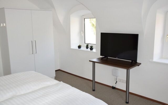 VELDEN24