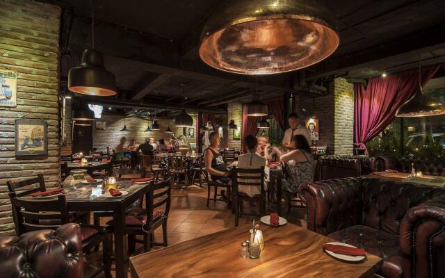 Grandmas Plus Hotel Legian