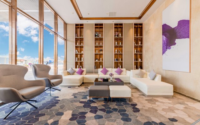 Lavande Hotel (Foshan West Railway Station Shishan)