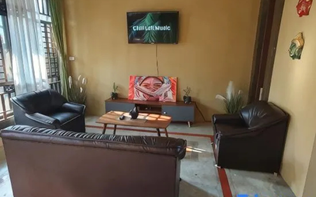 Thai Authentic House