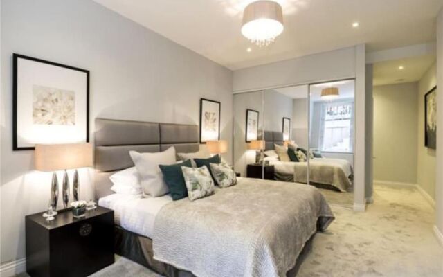 Kensington Court by Lime Street