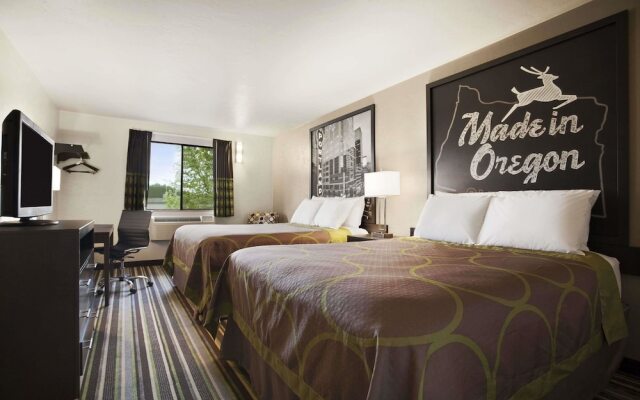 Super 8 Airport Portland Oregon