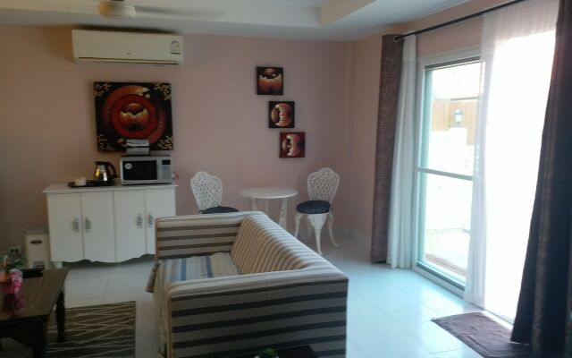 Studio Deluxe Avec Services Hôteliers - Adults Only