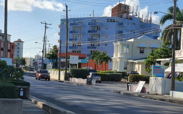 Hastings Towers 4D - Studio Apt Opp Beach