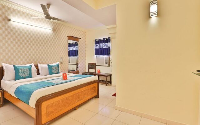 Collection O 11650 HOTEL GRAND APPLE