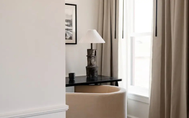 Longfellow Hotel