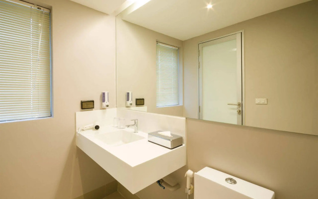 Bizotel Premier Hotel & Residence