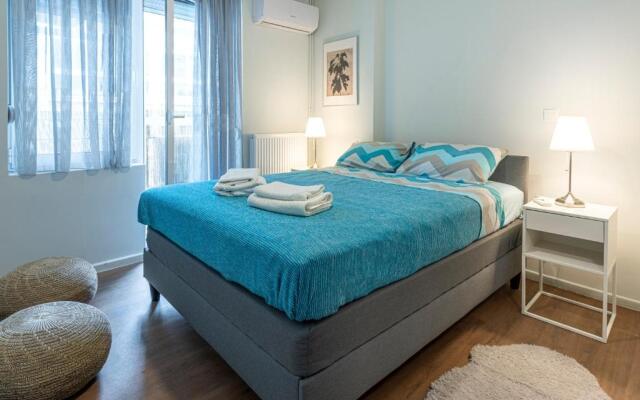 Modern 5BD Apartment in the Heart of Athens