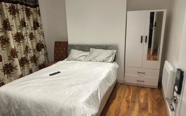 Kuramoh Modern Apartment