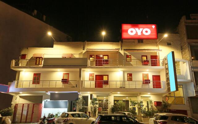 OYO 688 Hotel Marina