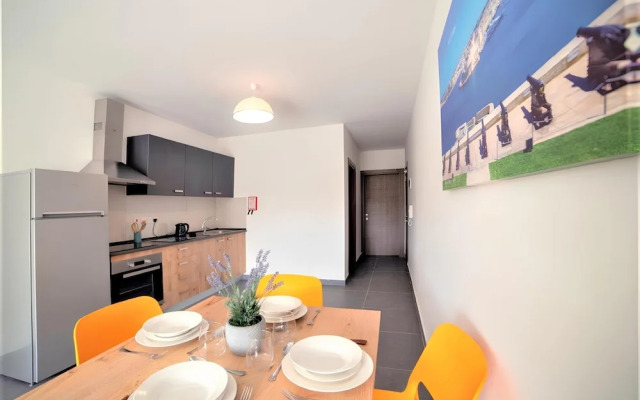 Elise Apartments