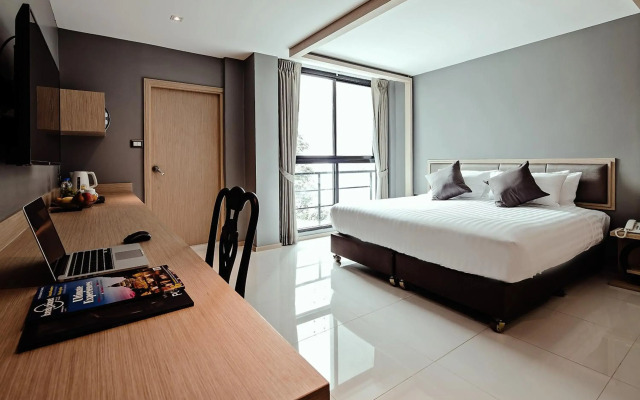 Three Sukhumvit Hotel