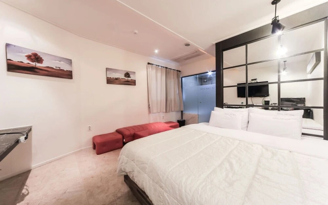 The Lux Tourism Hotel Geoje
