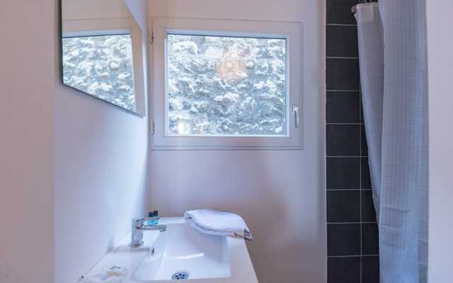 Superb bright and spacious apt in Marseille