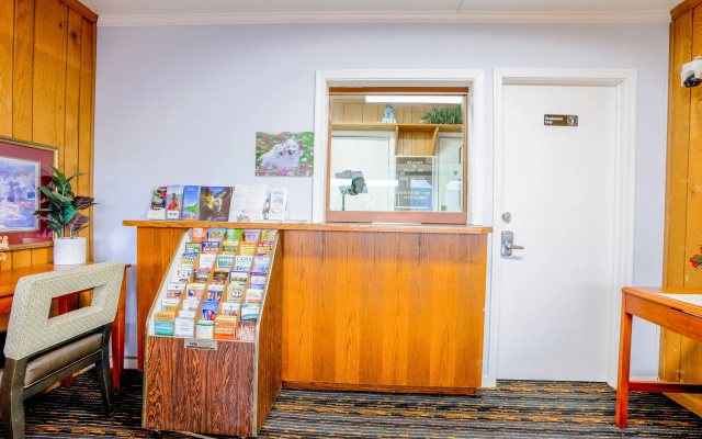 Relax Inn By OYO Natural Bridge I-81
