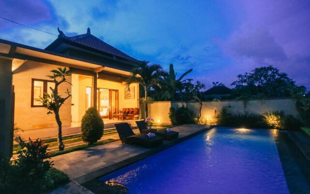 Puri Arta Villa