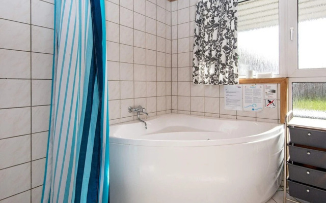 8 Person Holiday Home in Hejls