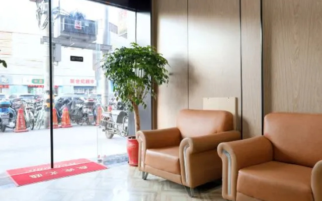 Huigui Hotel (Shanghai Bao'an Highway Subway Station)