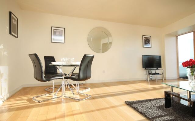 Grand Canal Quay Fantastic Apartment