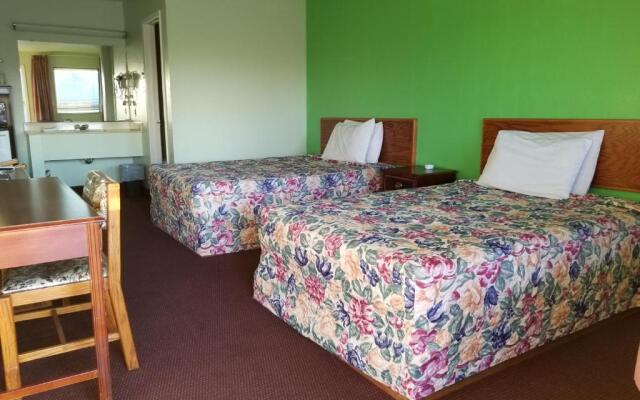 Westworld Country Inn