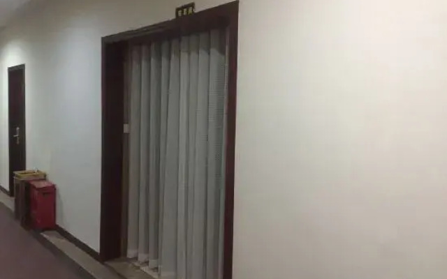 Gaoxian Taihao Business Hotel