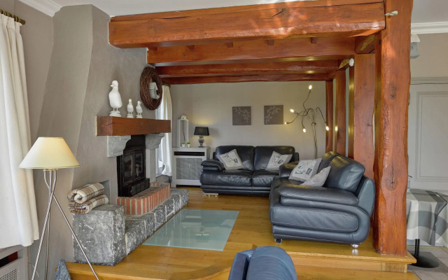Theux Villa With Sauna