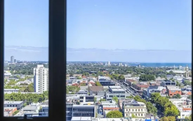 Deluxe 2B 1B Bay View Condo