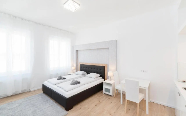 Astoria Flats 1