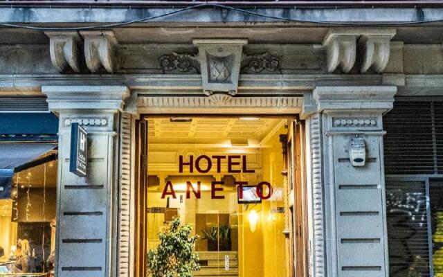 Aneto Hotel