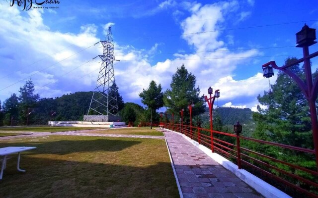 Green Hilton Hotel Shangla