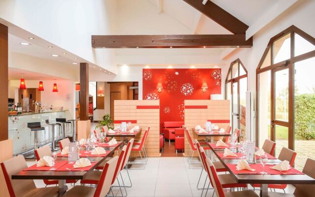 ibis Saint Lo La Chevalerie