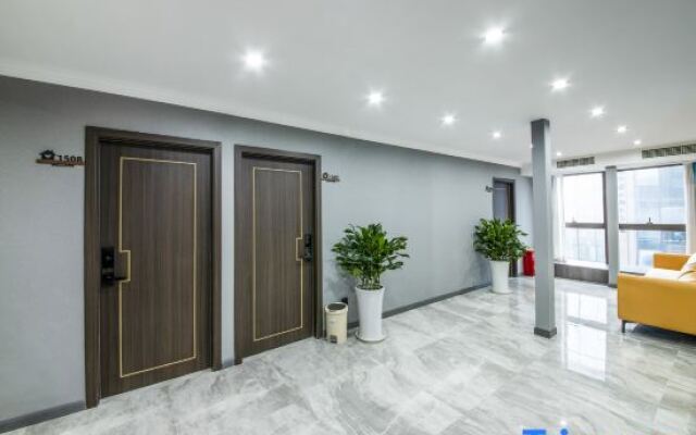 Lanbowan Hotel (Chongqing North Railway Station)