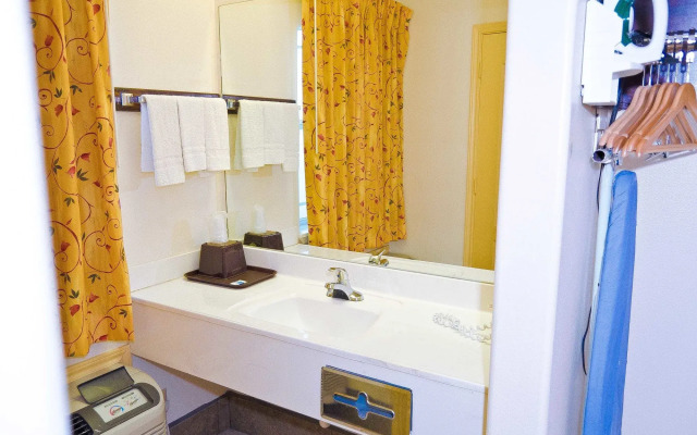 Texas Inn and Suites RGV