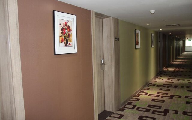 Apple Hotel