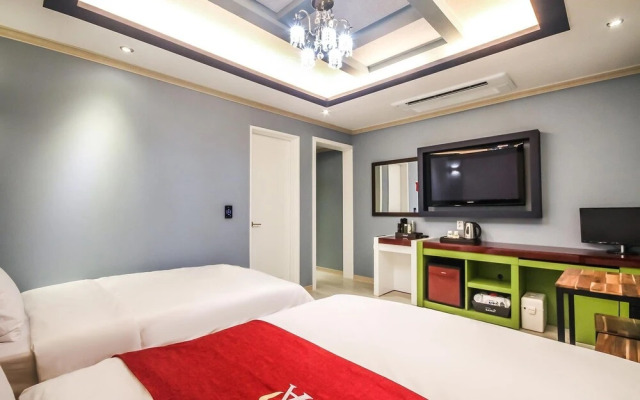 Yeosu Luna Hotel